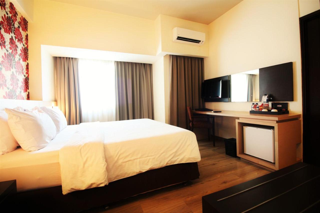 Apartemen 1 Bedroom Solo Paragon Surakarta Esterno foto
