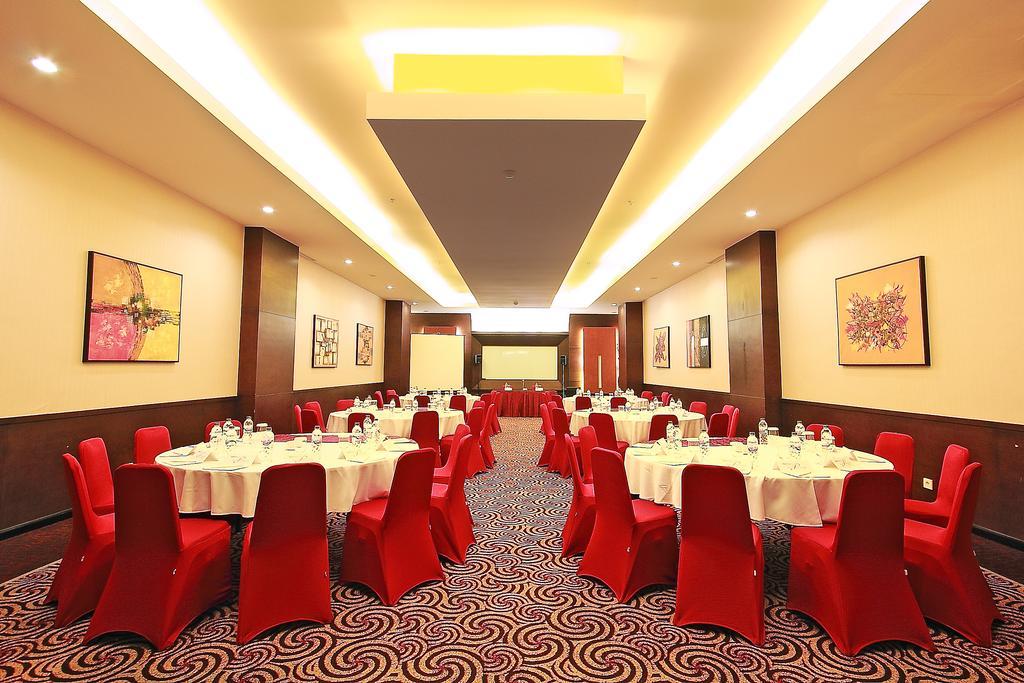 Apartemen 1 Bedroom Solo Paragon Surakarta Esterno foto