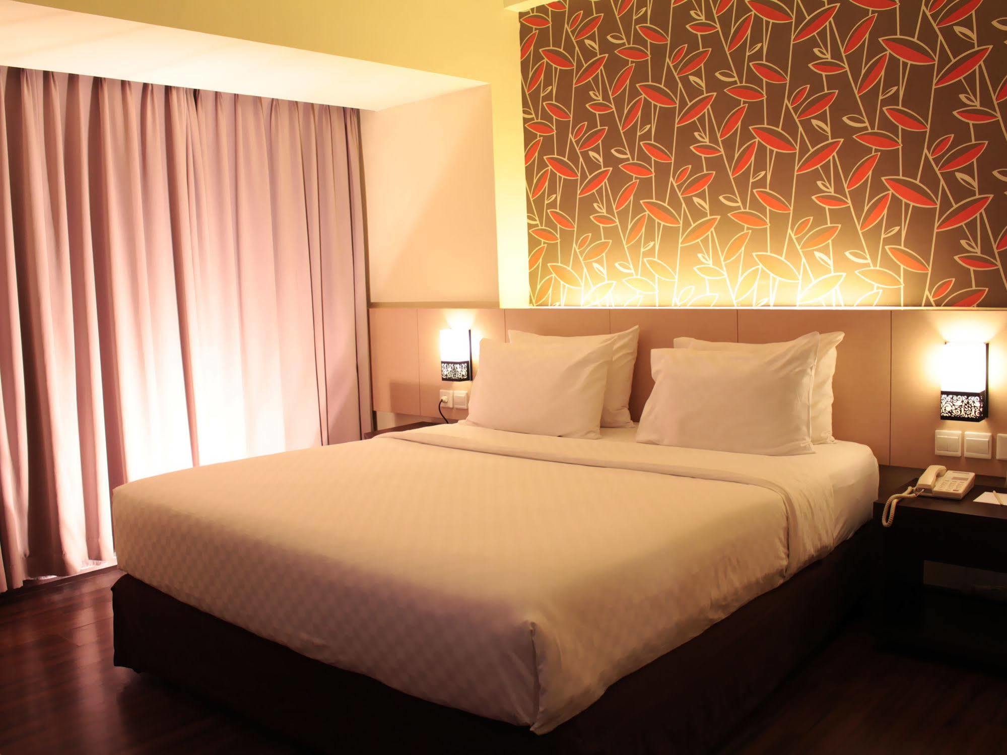 Apartemen 1 Bedroom Solo Paragon Surakarta Esterno foto