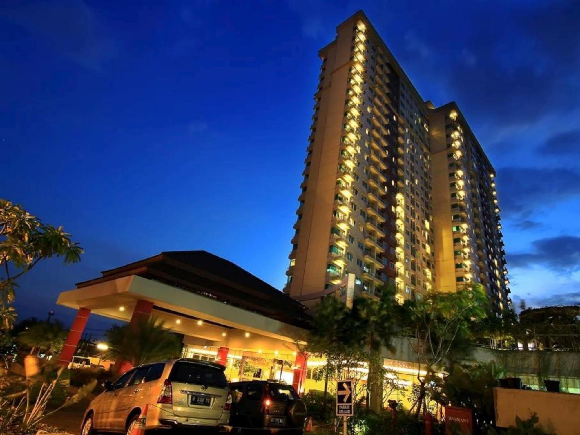 Apartemen 1 Bedroom Solo Paragon Surakarta Esterno foto
